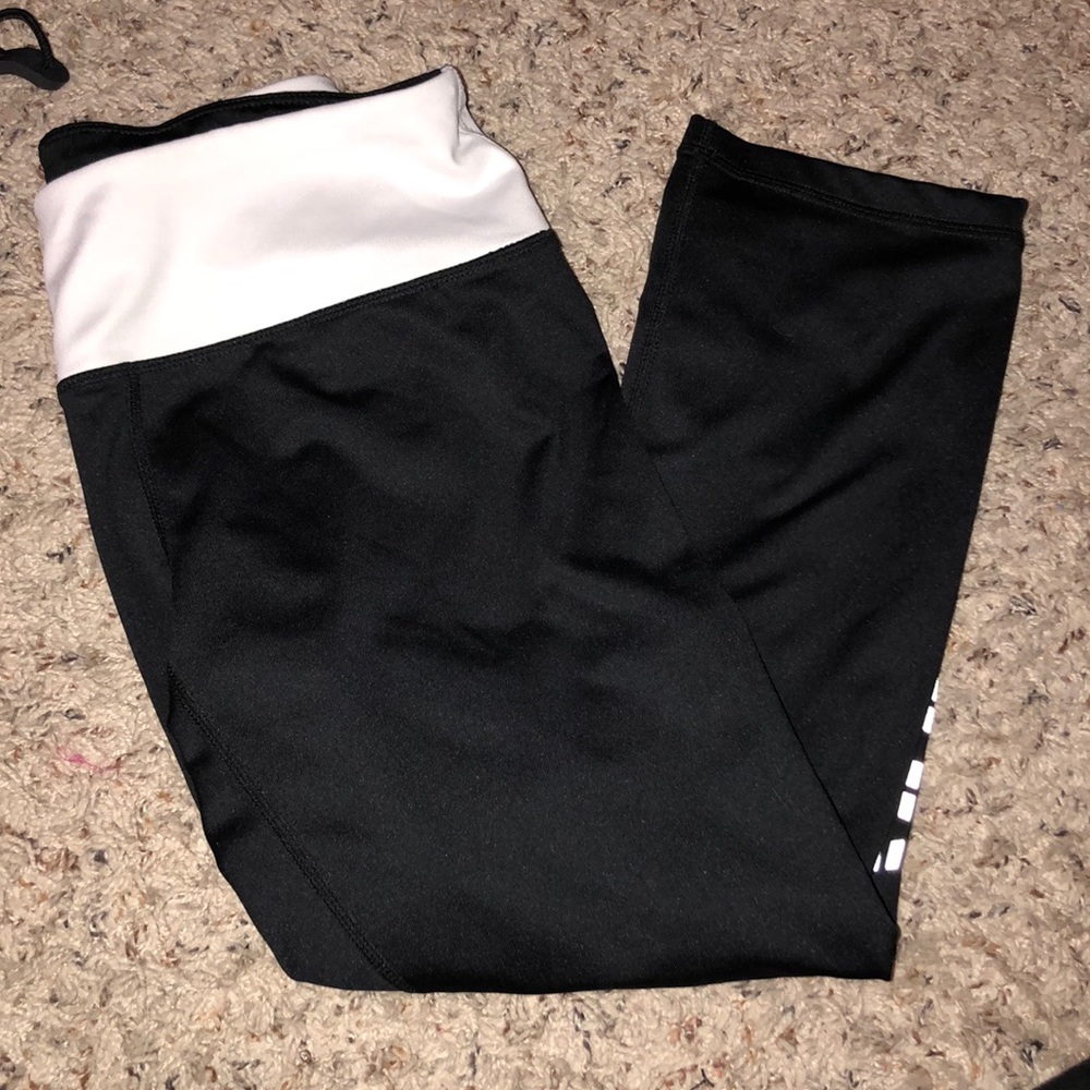 crop leggings